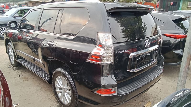 Thumbnail 3 of 2015 Lexus GX